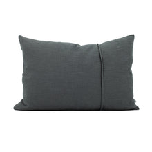 Afbeelding in Gallery-weergave laden, kussen van stonewashed linnen